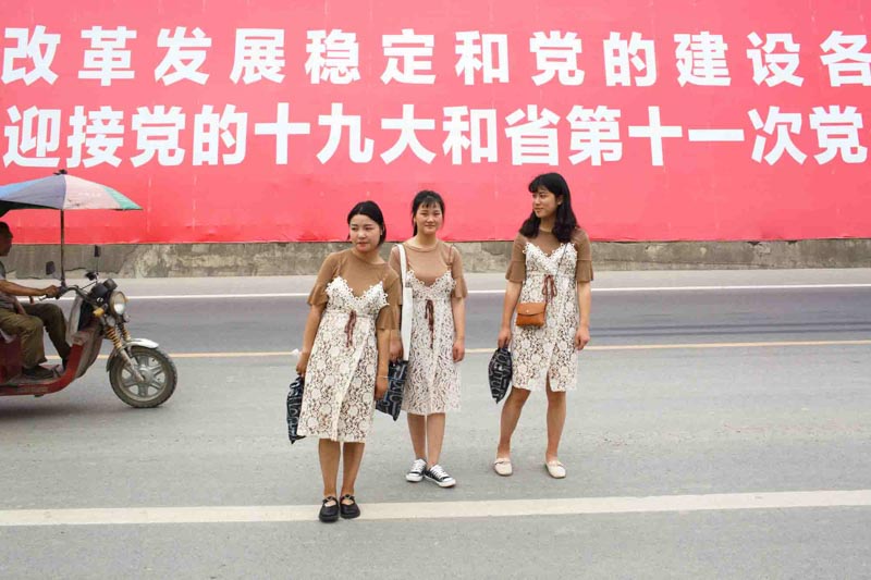 http://zhoupinglang.com/files/gimgs/23_se27.jpg